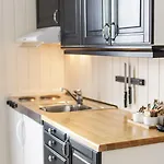 Nyvagar Rorbuhotell - By Classic Norway 3*