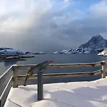 Apart-hotel Nyvagar Rorbuhotell - By Classic Norway