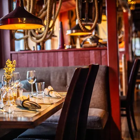 Nyvagar Rorbuhotell - By Classic Norway