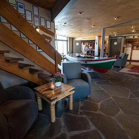 Nyvagar Rorbuhotell - By Classic Norway 公寓式酒店 3*