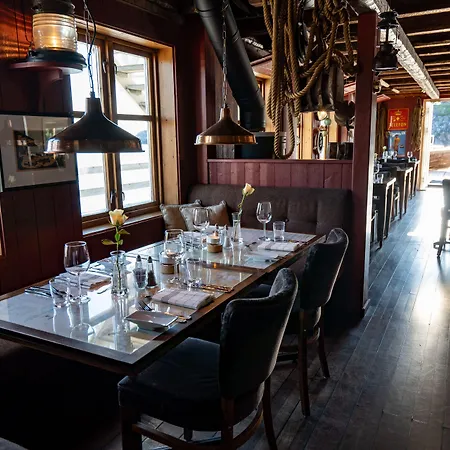 公寓式酒店 Nyvagar Rorbuhotell - By Classic Norway 3*