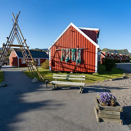 Apart Otel Nyvagar Rorbuhotell - By Classic Norway