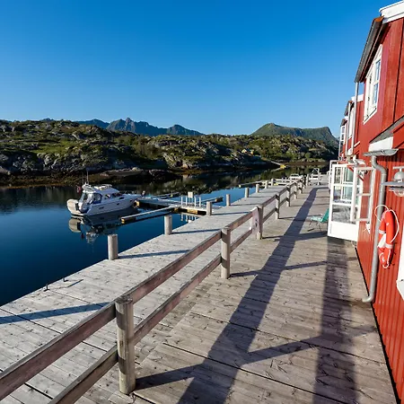 Nyvagar Rorbuhotell Апарт-отель Кабельвог