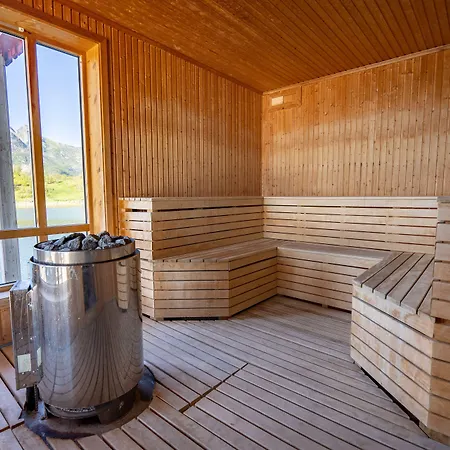 Апарт-отель Nyvagar Rorbuhotell Кабельвог