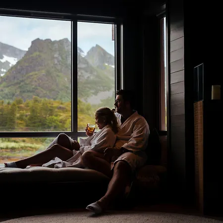 Nyvagar Rorbuhotell - By Classic Norway Apart Otel 3*