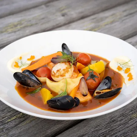 Nyvagar Rorbuhotell - By Classic Norway 3*