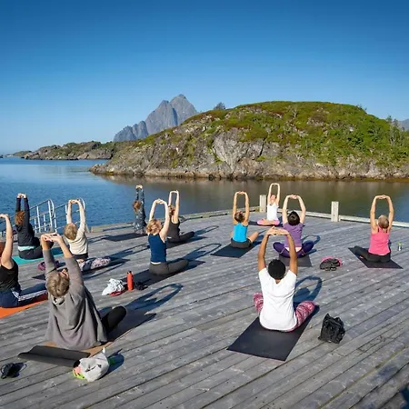 Nyvagar Rorbuhotell - By Classic Norway Apart Otel 3*