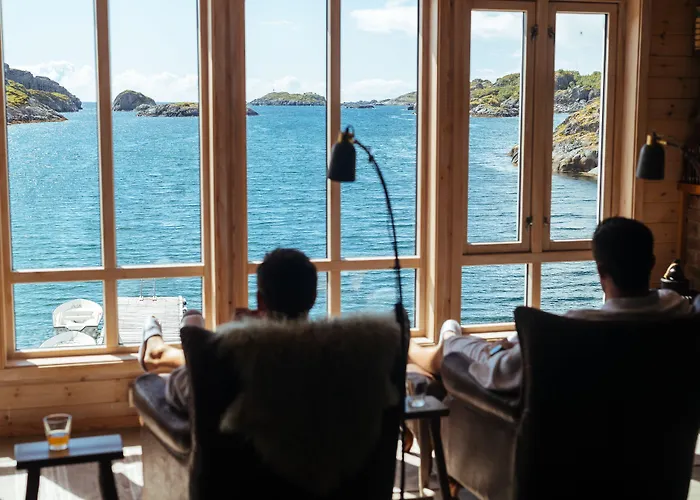 Apart-hotel Nyvagar Rorbuhotell - By Classic Norway 3*