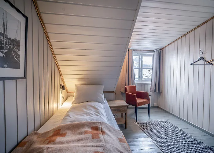 Nyvagar Rorbuhotell - By Classic Norway
