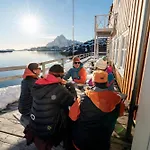 Apartahotel Nyvagar Rorbuhotell - By Classic Norway 3*