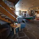 Nyvagar Rorbuhotell - By Classic Norway Apartahotel 3*