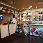 Nyvagar Rorbuhotell - By Classic Norway