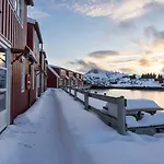 Nyvagar Rorbuhotell - By Classic Norway Apartahotel
